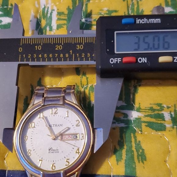 Men's Waltham Classics 30 Meters Day‎ Date Quartz Watch - Picture 6 of 6